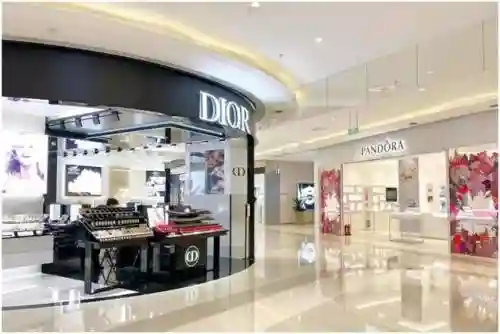 西安大融城国际化妆品阵容(西安护肤品免税店在哪里)插图9