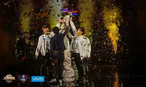 秋季赛2017年阵容搭配插图
